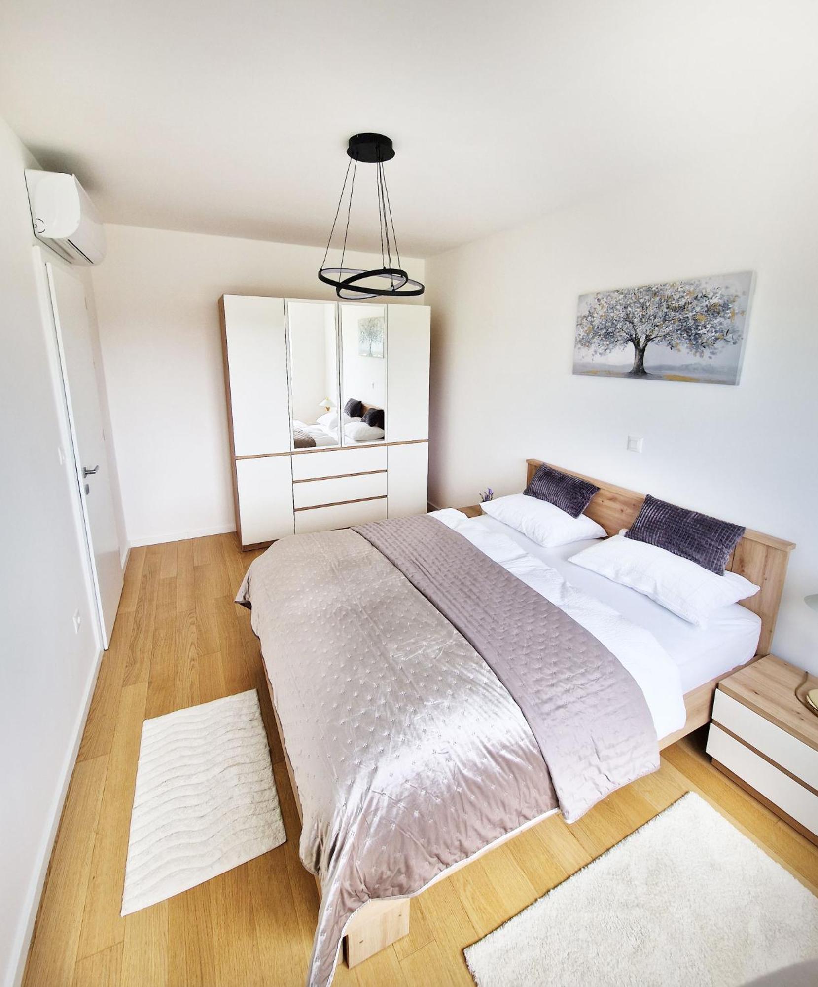Apartment Queen Karlovac Exterior photo